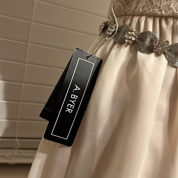 A Byer Homecoming Prom Wedding Formal Simple Dress - Picture 8 of 8